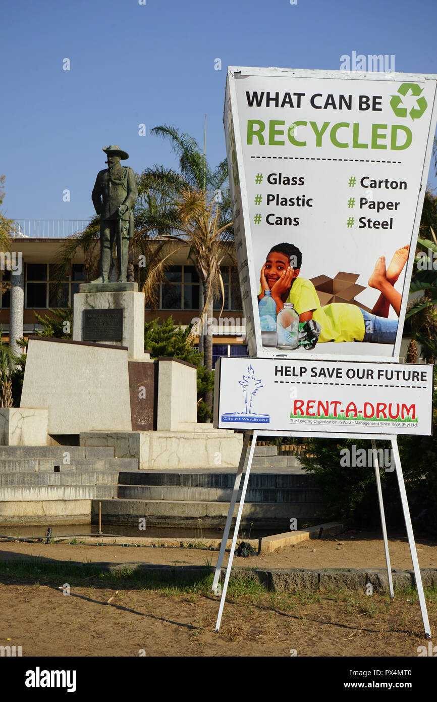 Werbung für Reycling, Curt von François-Denkmal in Windhoek, Gründer von Windoek, Namibia, Afrika Stock Photo