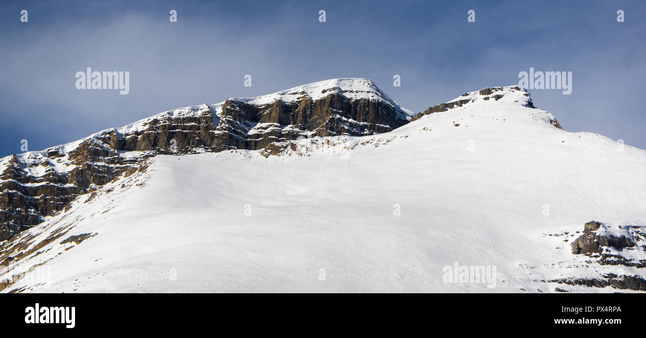 October banff park hi-res stock photography and images - Alamy