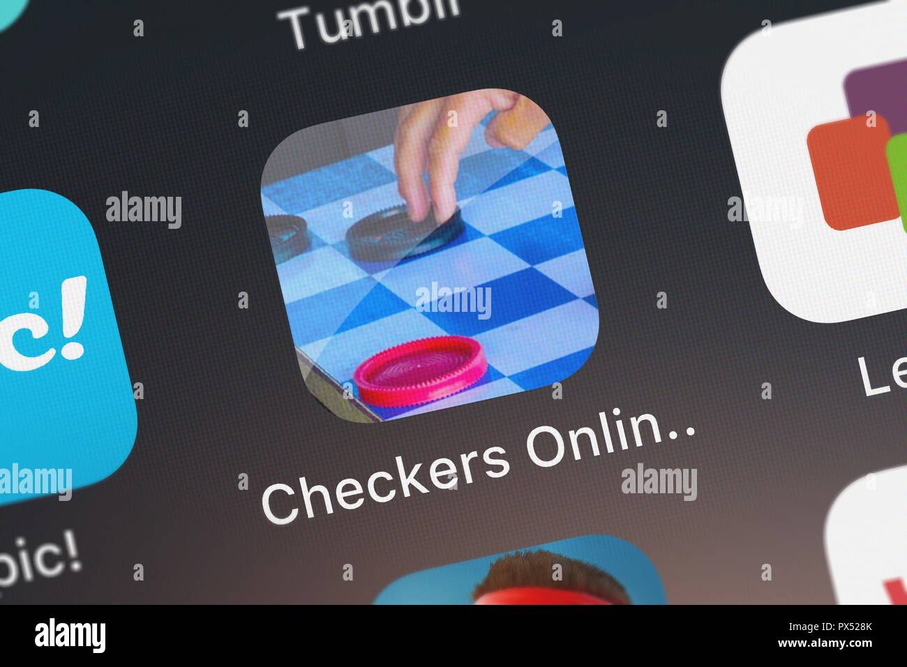 Checkers Online HD - Play English, International, Canadian