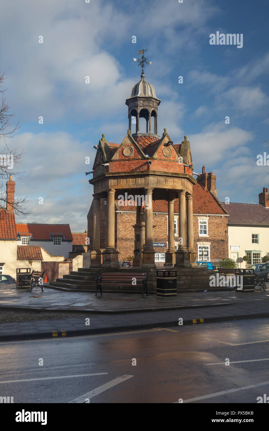 The Market Cross fountain in Boroughbridge, North Yorkshire Stock Photo