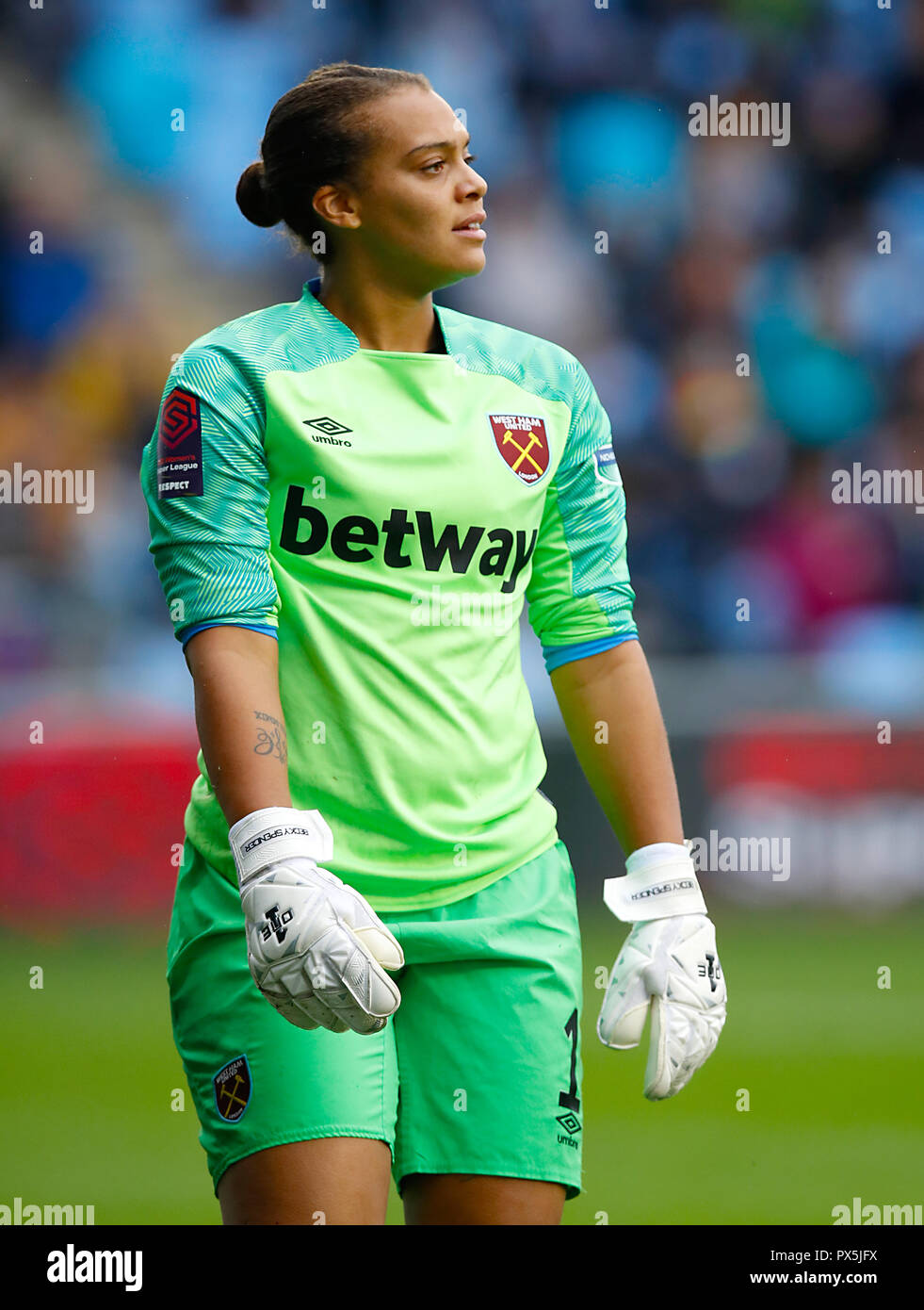 West Ham United goalkeeper Becky Spencer Stock Photo - Alamy