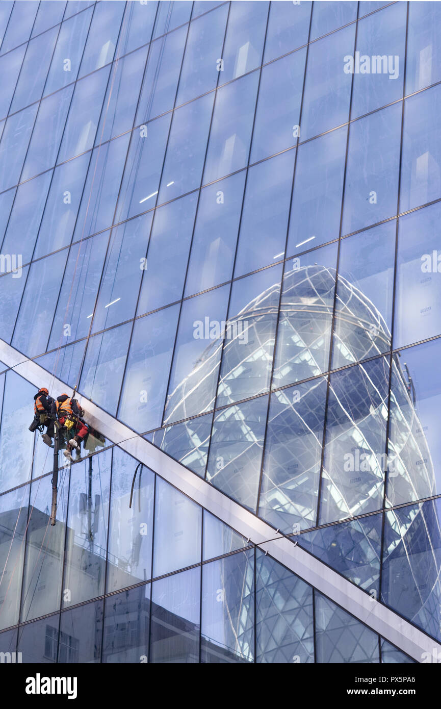 Window cleaning on skyscrapers Stock Photo Alamy