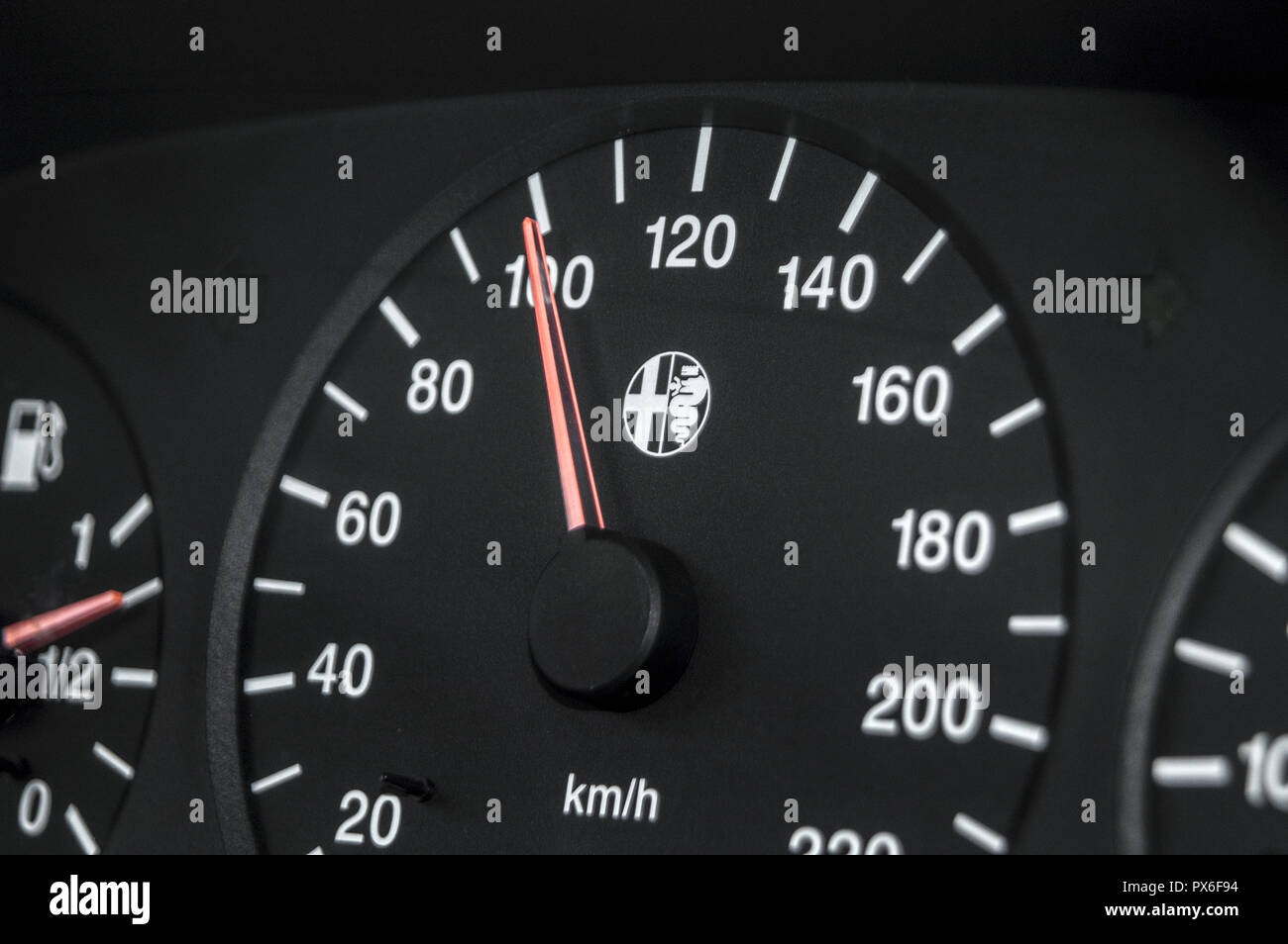 100 mph in km online