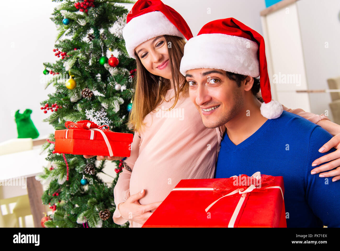 what to get pregnant wife for christmas