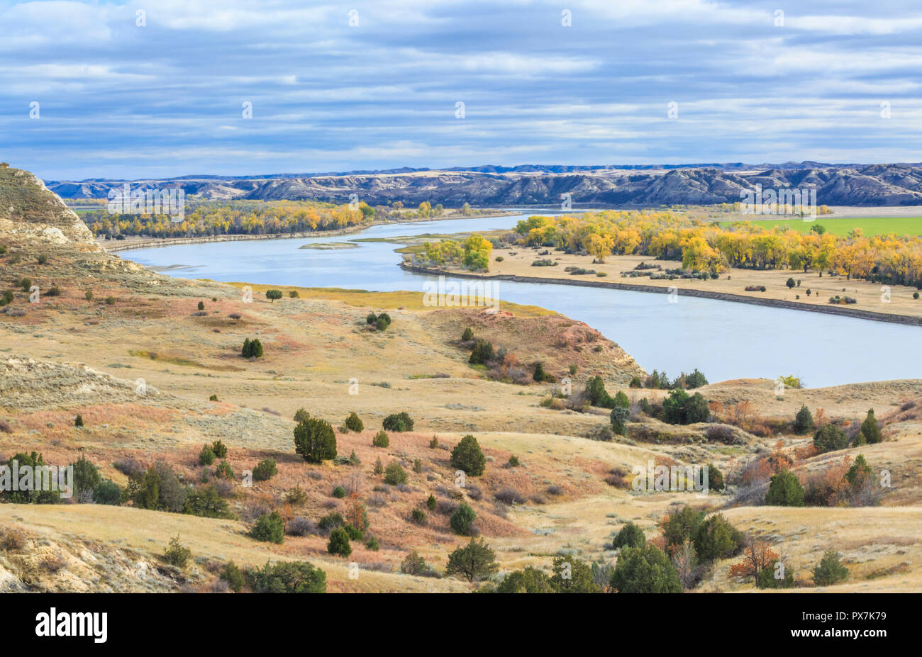fall colors along the missouri river near culbertson, montana Stock