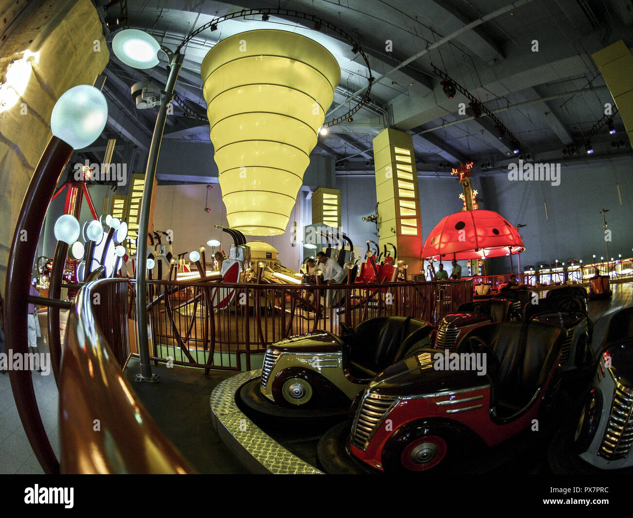 Dubai, Emirates Mall, United Arab Emirates Stock Photo Alamy