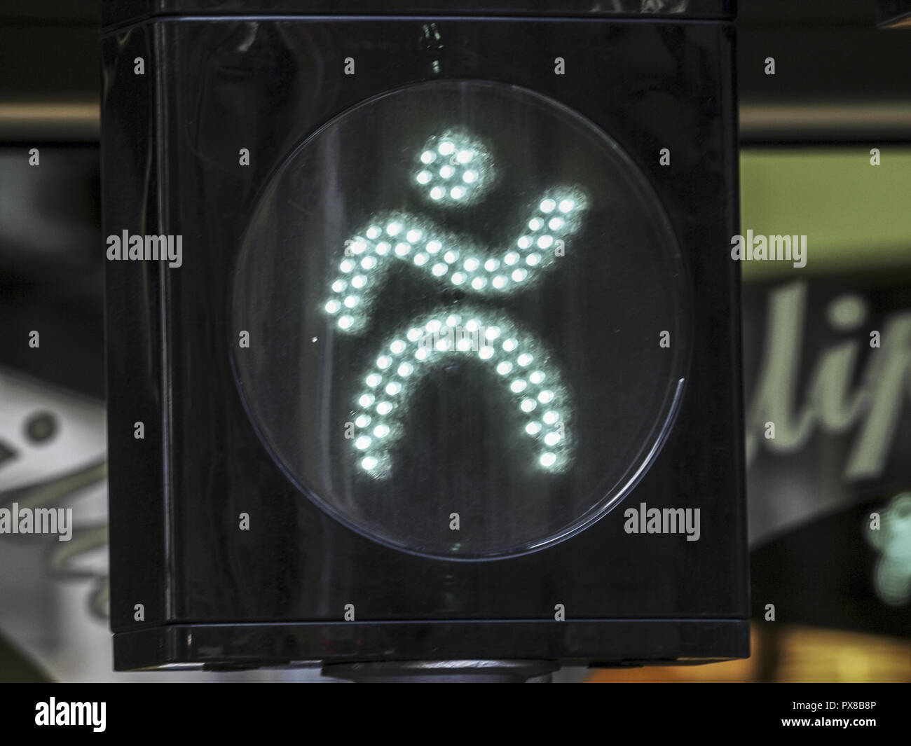 Green pedestrian traffic light Stock Photo - Alamy