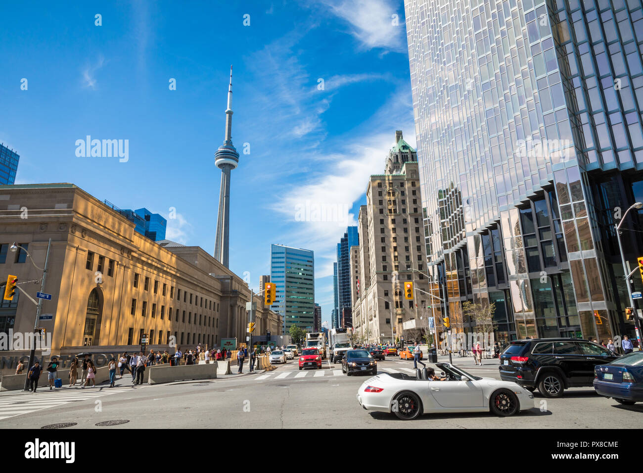 Toronto Canada September 17 18 Rush Hour Attoronto S Busiest Intersections Financial District At The Background Stock Photo Alamy