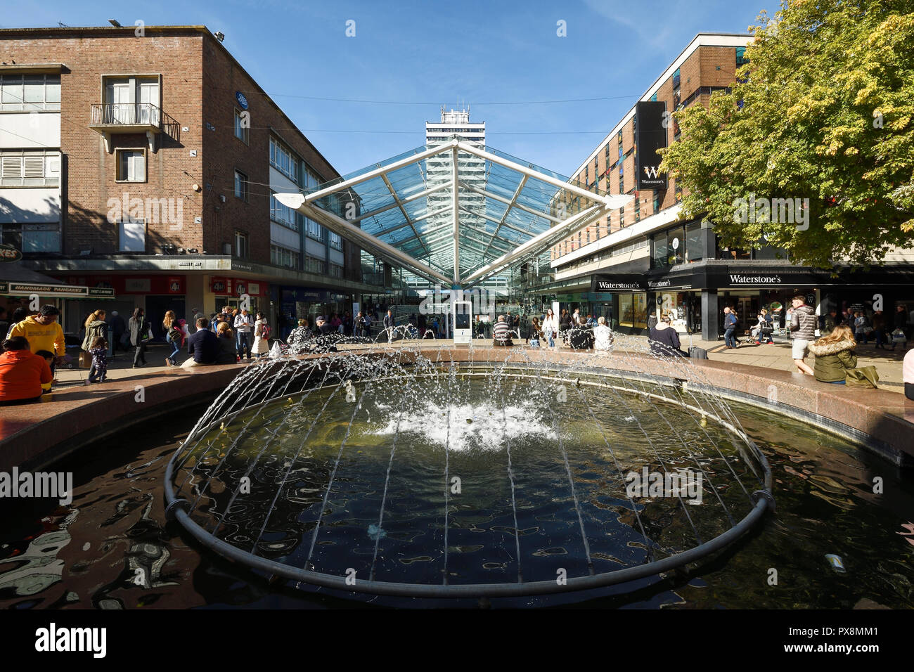 Water feature city centre coventry hires stock photography and images