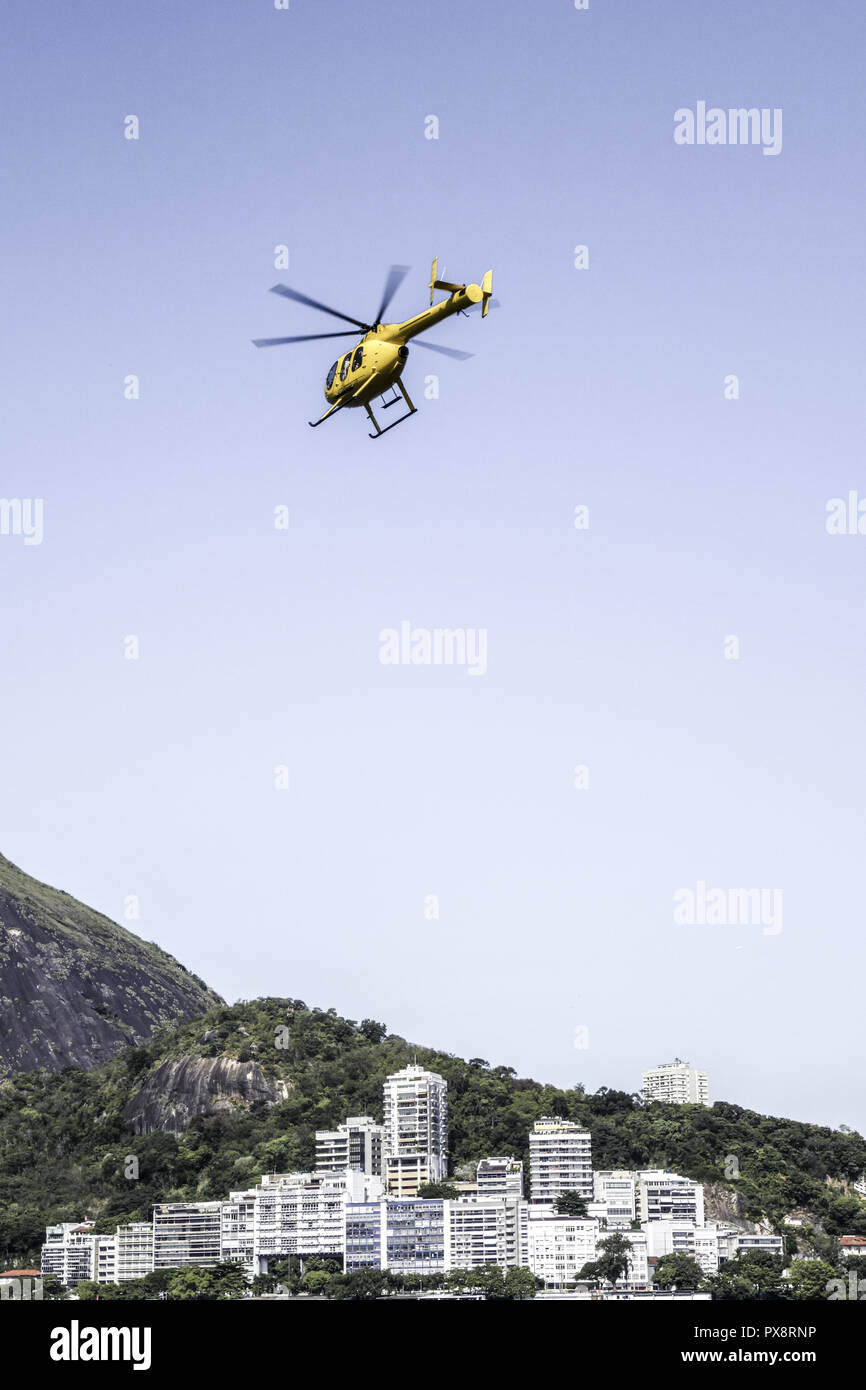 Rio de janeiro yellow hi-res stock photography and images - Alamy