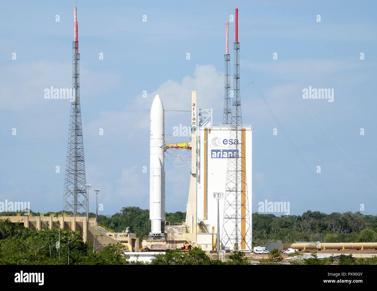 Ariane 5 launch hires stock photography and images Alamy