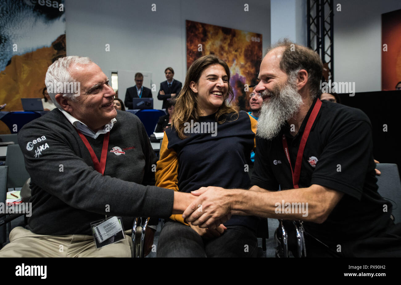 October 18 Hessen Darmstadt October 18 Germany Darmstadt Daniele Stramaccioni L Manager Of The European Module Of Bepicolombo And Joe Zender Bepicolombo Project Scientist And A Journalist Are Delighted With