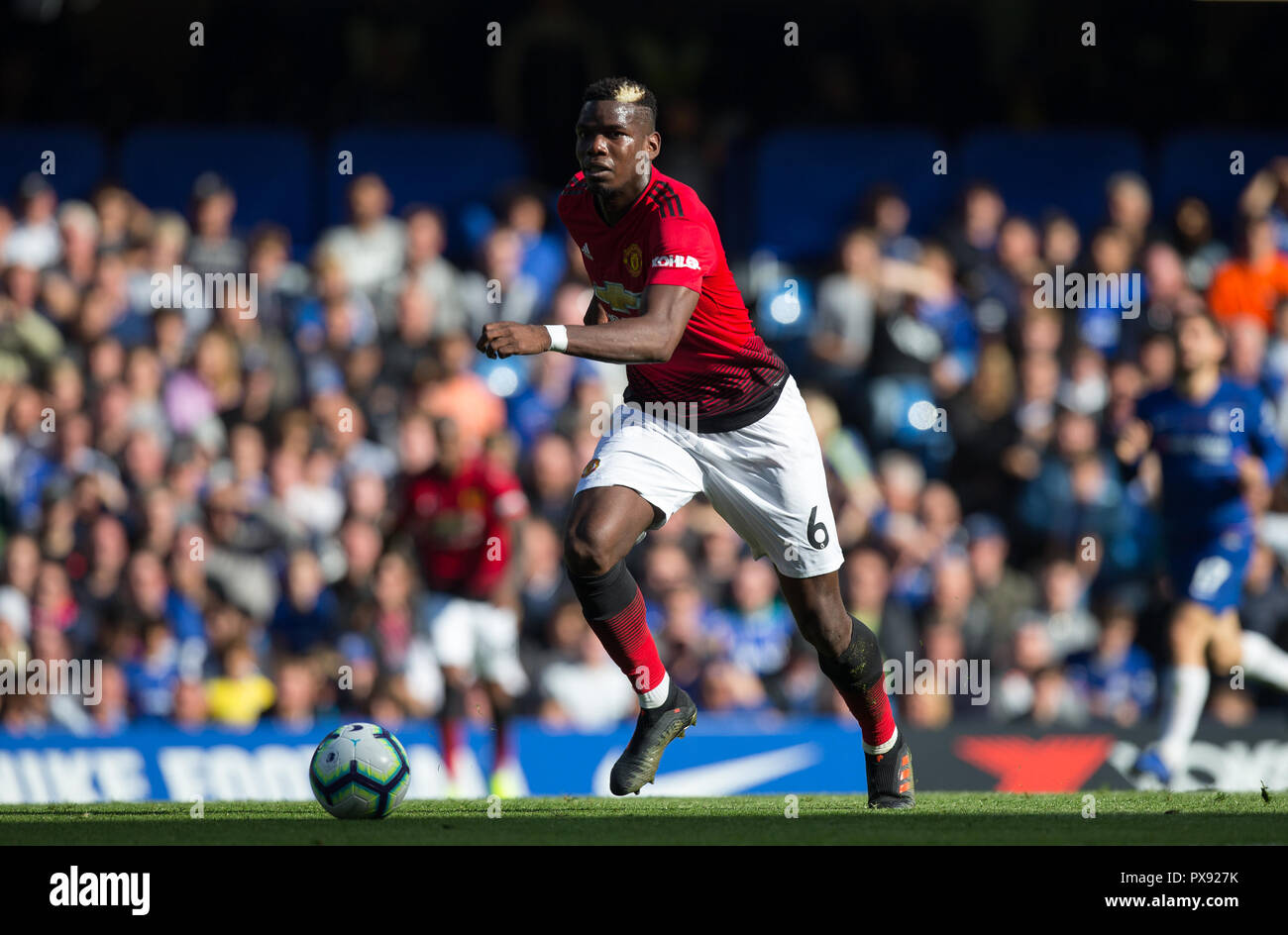 London, UK. 20th October 2018. Paul Pogba of Man Utd during the Premier League match between Chelsea and Manchester United at Stamford Bridge, London, England on 20 October 2018.  **EDITORIAL USE ONLY** - Photo by Andy Rowland / PRiME Media Images. Credit: Andrew Rowland/Alamy Live News Stock Photo