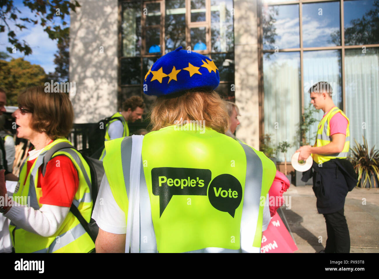 London, UK. 20th Oct, 2018. Thousands of Pro Europe campaigners marched through central London to Parliament demanding a vote on the final Brexit deal on Britain leaving European Union as more than 100,000 are expected at the rally.Peoples Vote is a grassroots movement supported by European Movement UK, Open Britain, Britain for Europe and Scientists for EU. Credit: amer ghazzal/Alamy Live News Stock Photo