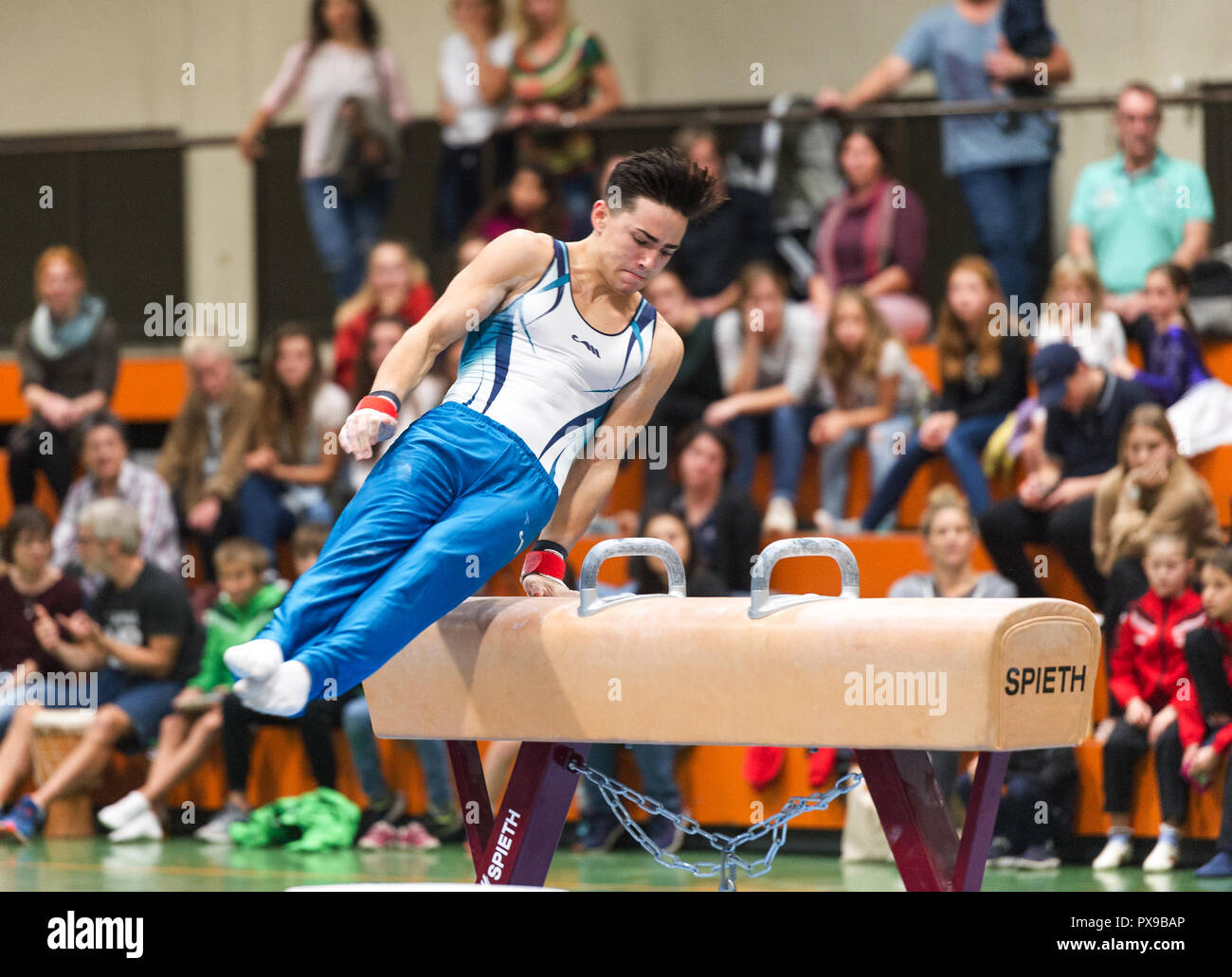 Dominic Bigsby (Groetzingen). GES / Gymnastics / TSV Groetzingen - TG Saar, 20.10.2018 - | usage worldwide Stock Photo