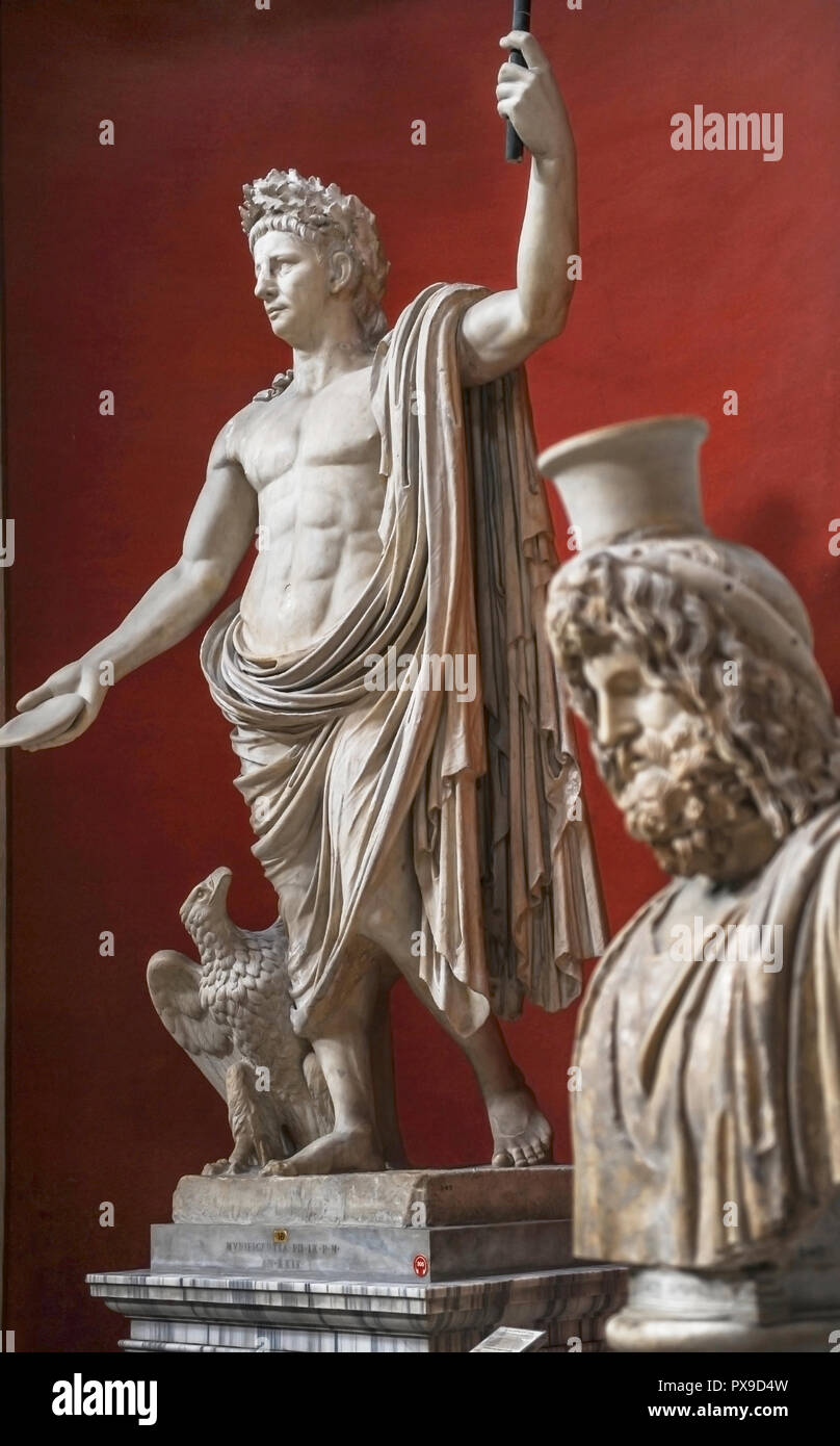 Marble statue in Vatican Museums Stock Photo Alamy