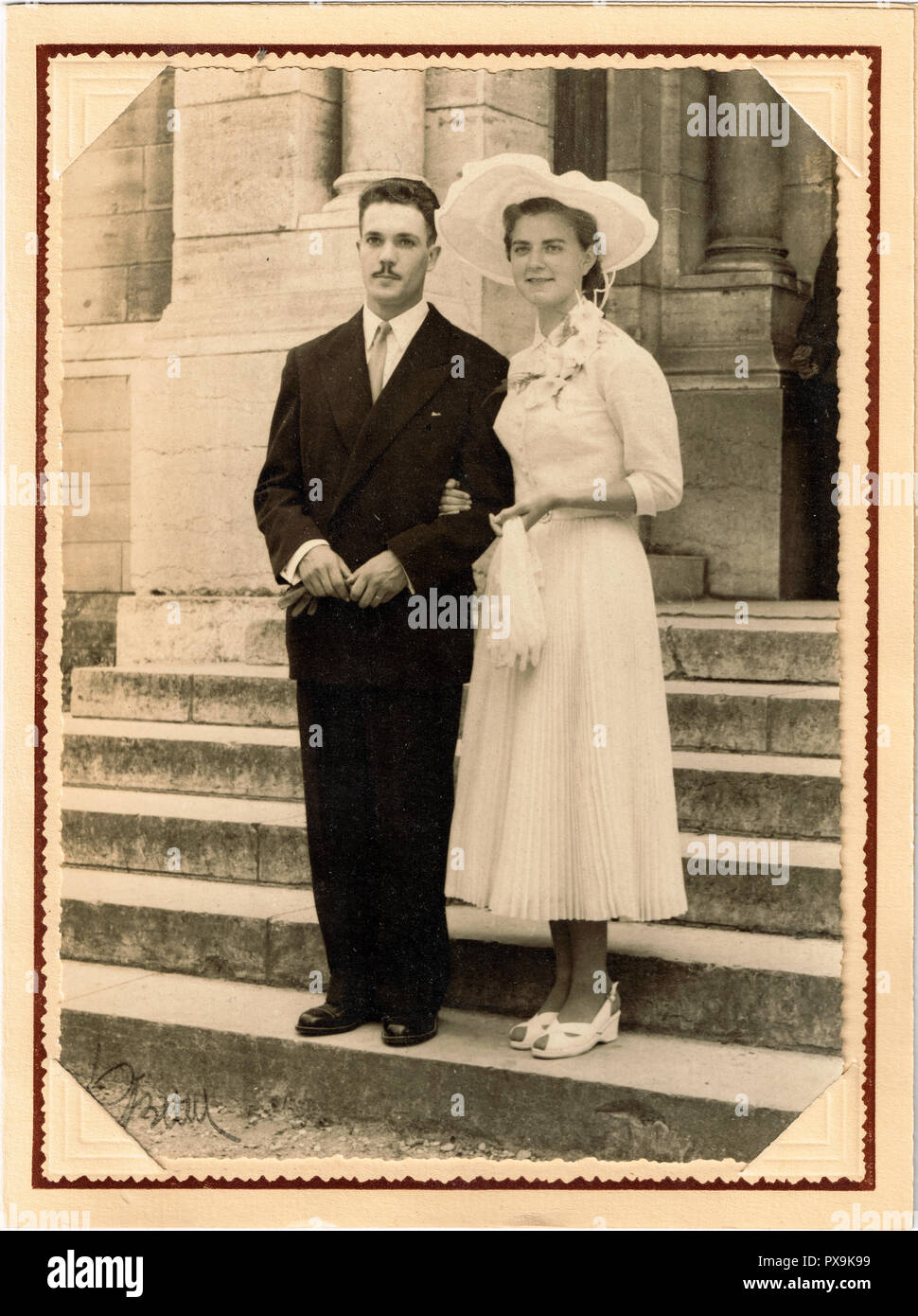 Mariée année 50 sales
