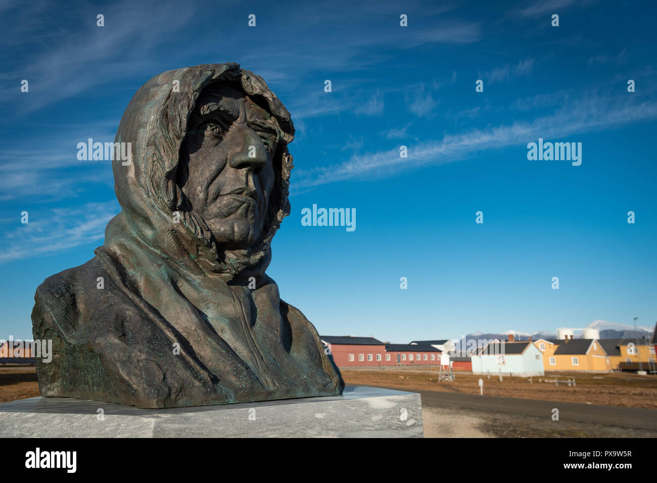 Bust of the Norwegian polar explorer Roald Amundsen, Ny-Ålesund, Spitsbergen Island, Svalbard Archipelago Stock Photo