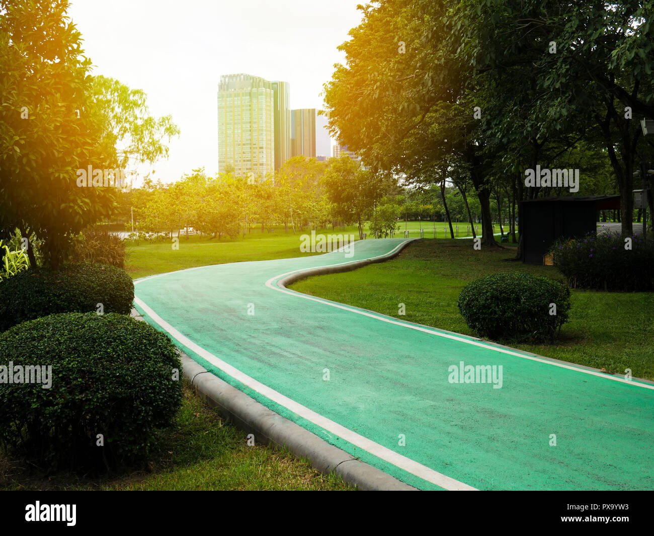 can you cycle in green park