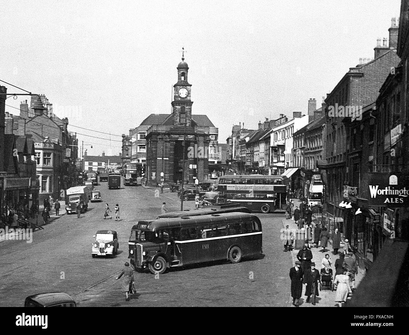 High Street, Newcastle under Lyme 1930o?=o?=o?=s Stock Photo Alamy
