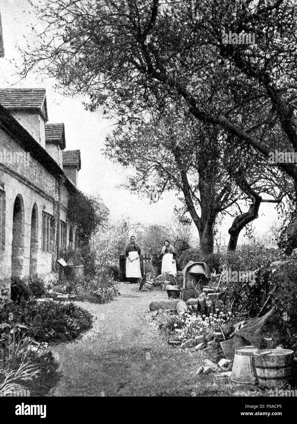 Almshouses, Chaddesley Corbett early 1900s Stock Photo Alamy