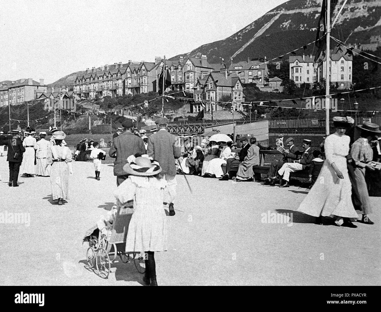 The Promenade, Penmaenmawr early 1900s Stock Photo