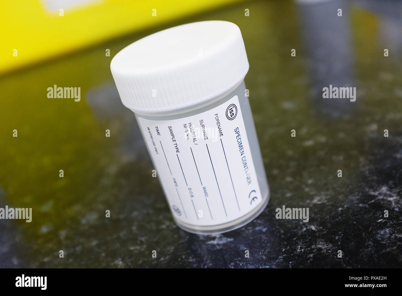 Sample Pot Hospital Biological sample pot Stock Photo - Alamy