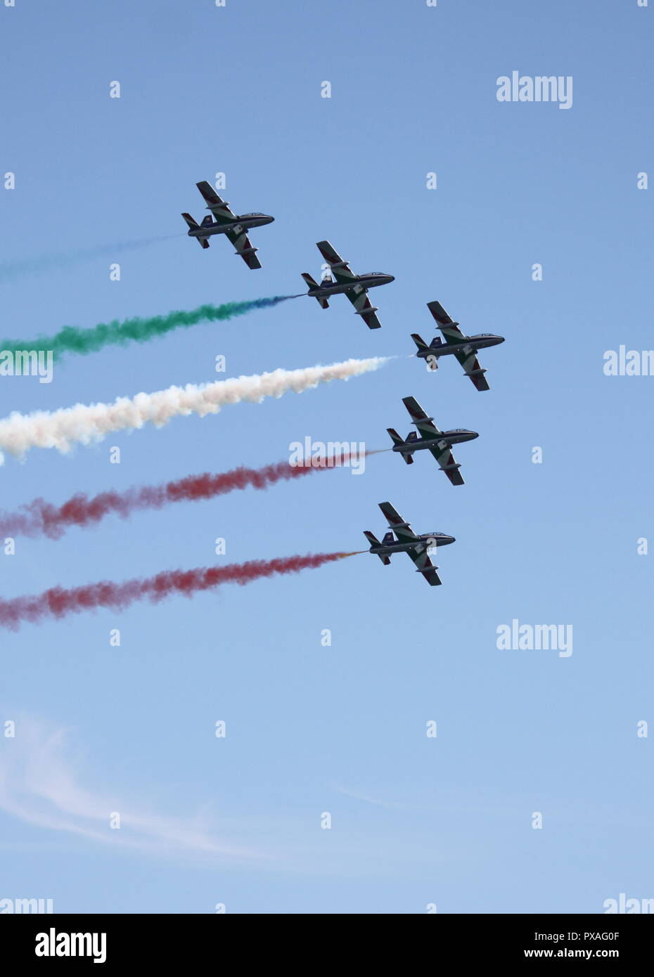 Airplane 3 colors hi-res stock photography and images - Alamy