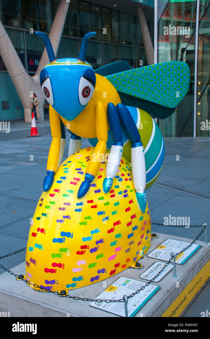 Bee-vina McCall, by Jen Pye.  One of the Bee in the City sculptures, Spinningfields Square, Manchester, UK. Stock Photo