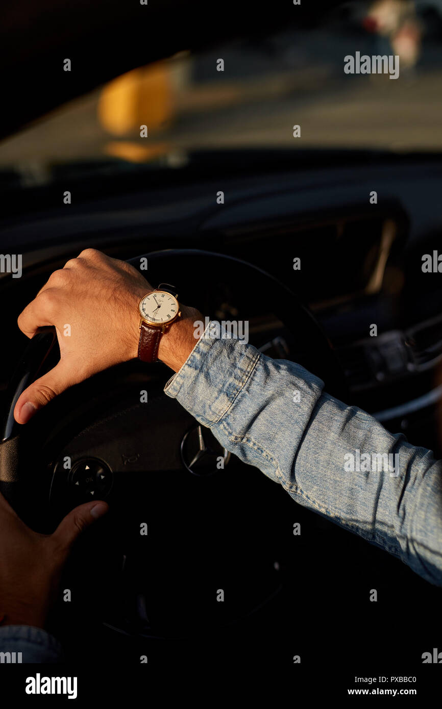 Hands on steering wheel hi-res stock photography and images - Alamy