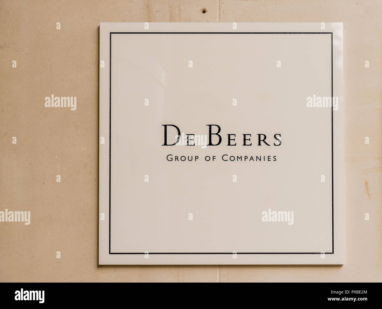 De beers diamonds shop hi-res stock photography and images - Alamy