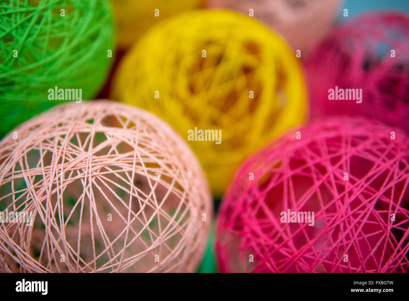 Spheres glued from threads Stock Photo - Alamy