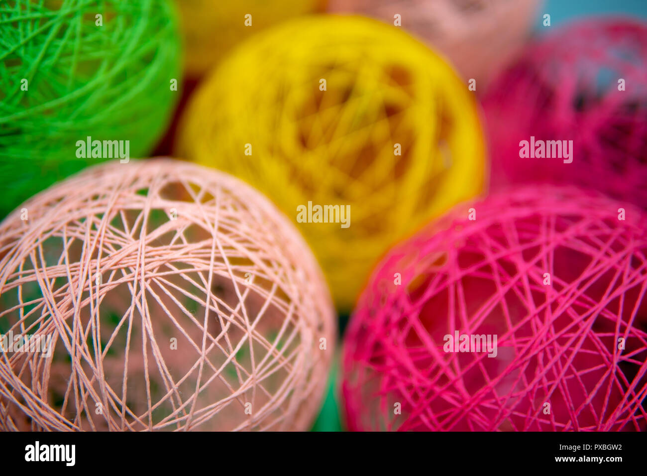 Thread Sphere Spheres glued from threads Stock Photo - Alamy