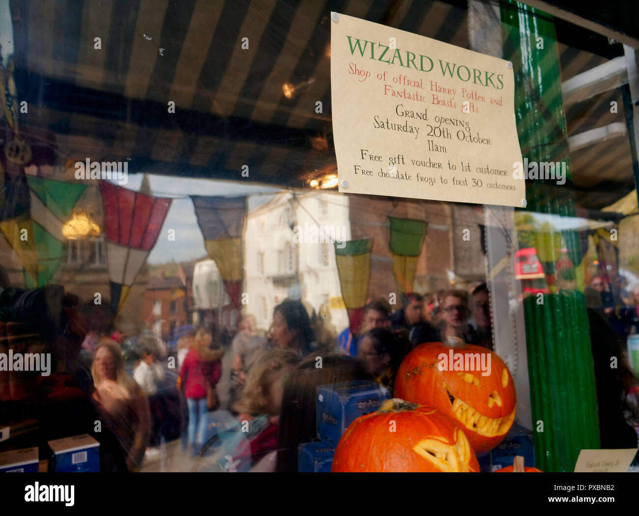 Wirksworth, UK. 20th Oct, 2018. Wirksworth becomes Hogsmeade for the day as this town in the Peak District's hidden gem celebrates all things Harry Potter on 20 October 2018 Credit: Doug Blane/Alamy Live News Stock Photo