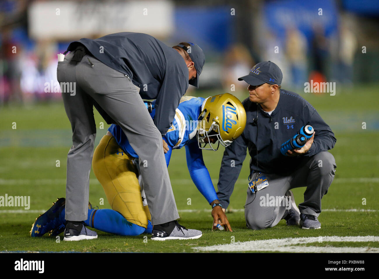 October 20, 2018 UCLA Bruins quarterback Dorian ThompsonRobinson 7