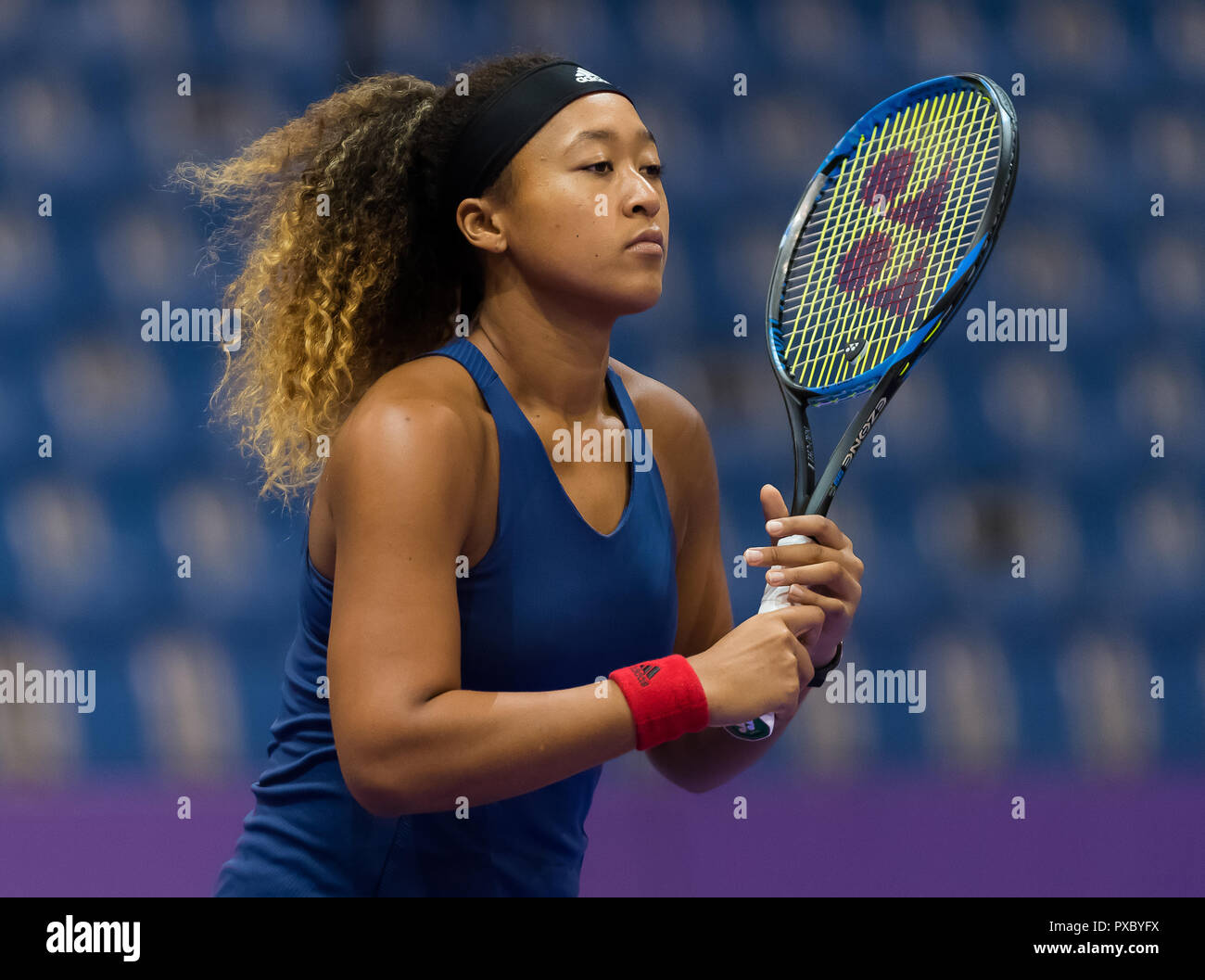 Kallang, SINGAPORE. 21st Oct, 2018. Naomi Osaka of Japan practices at the 2018  WTA Finals tennis tournament Credit: AFP7/ZUMA Wire/Alamy Live News Stock  Photo - Alamy