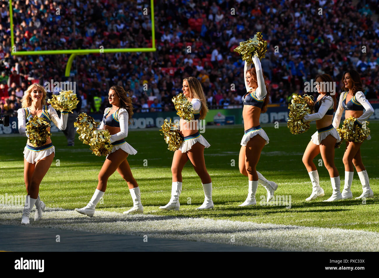 London, UK.  21 October 2018. Chargers cheerleaders at the Tennessee Titans at Los Angeles Chargers NFL game at Wembley Stadium, the second of the NFL London 2018 games.  Credit: Stephen Chung / Alamy Live News Stock Photo