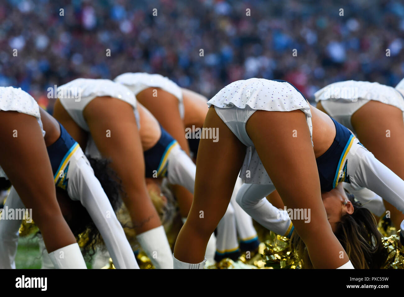 London, UK.  21 October 2018.  Chargers cheerleaders. Tennessee Titans at Los Angeles Chargers NFL game at Wembley Stadium, the second of the NFL London 2018 games. Final score - Chargers 20 Titans 19.  Credit: Stephen Chung / Alamy Live News Stock Photo