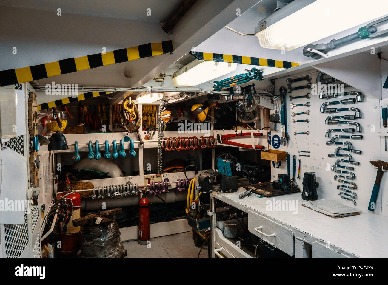 Ship building tools hires stock photography and images Alamy