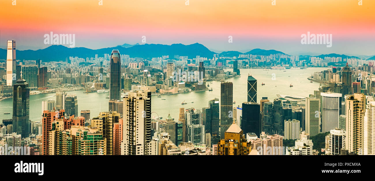 Hong Kong skyline at sunset. View from Victoria peak. Panorama Stock ...