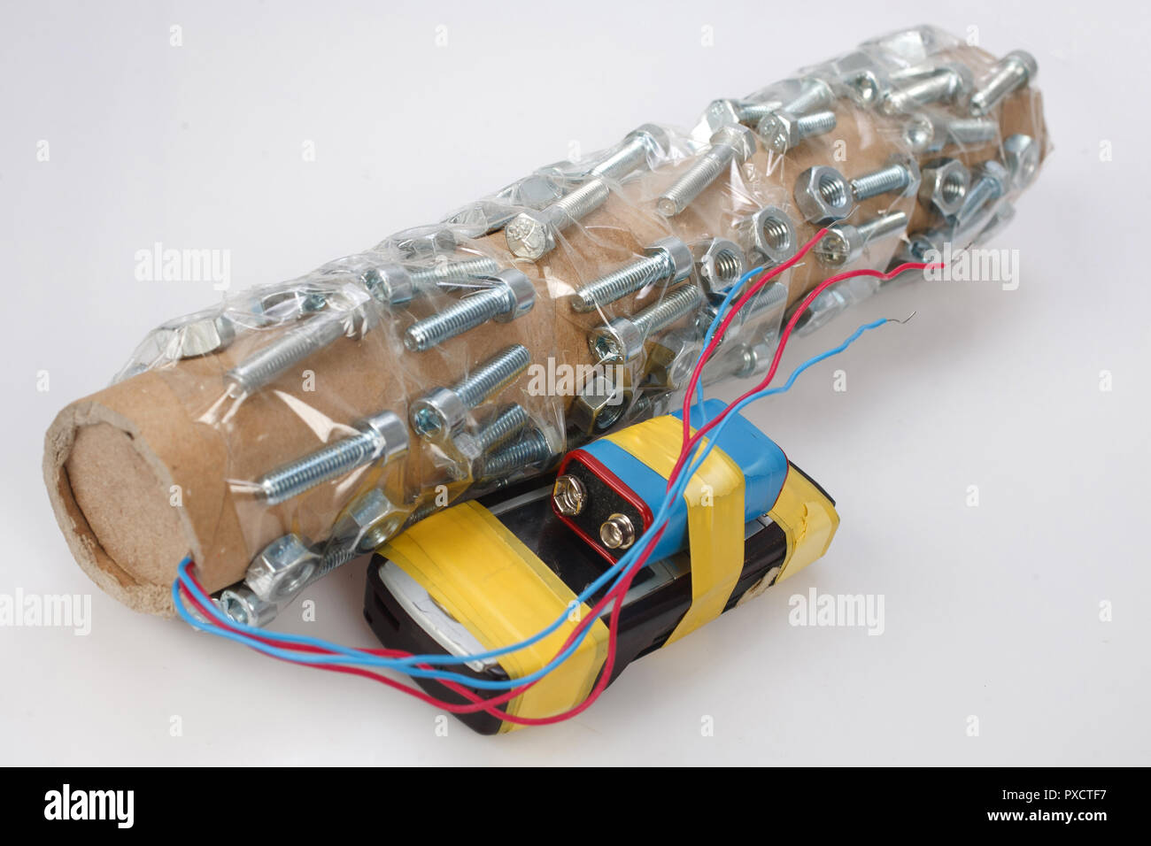Homemade pipe bomb hires stock photography and images Alamy