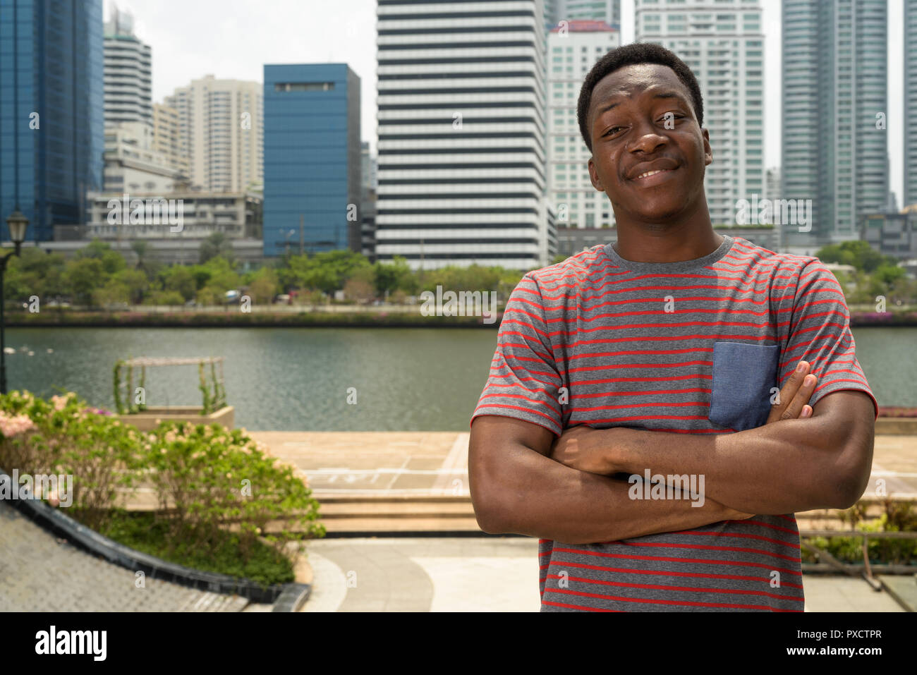 Man crossed arms in hi-res stock photography and images - Alamy