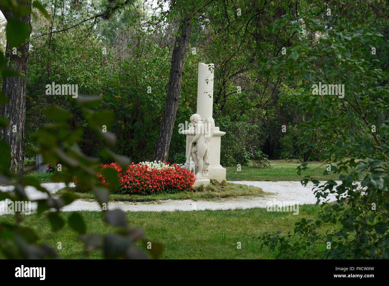 Vienna, Austria, Sankt Marxer Friedhofspark. As 'Communal cemetery' the area was occupied from 1784 to 1874. Wolfgang Amadeus Mozart grave Stock Photo