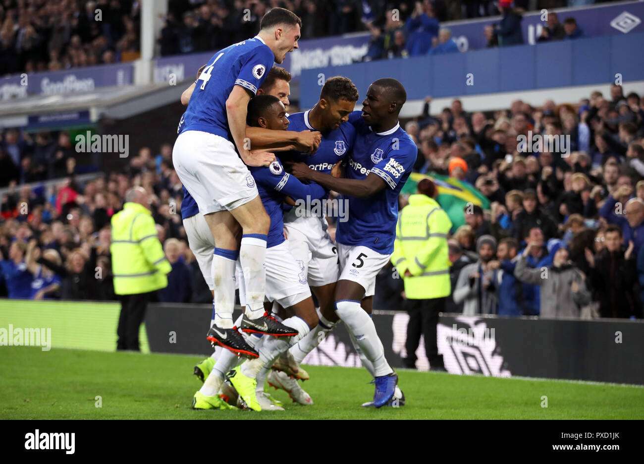 Everton's Dominic Calvert-Lewin (second right) celebrates scoring his side's first goal of the game with team-mates during the Premier League match at Goodison Park, Liverpool. Stock Photo