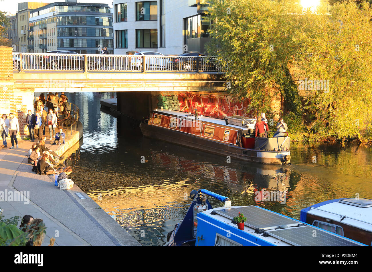 Autumn on Regents Canal by Granary Square at Kings Cross, in Autumn, in London NC1, UK Stock Photo