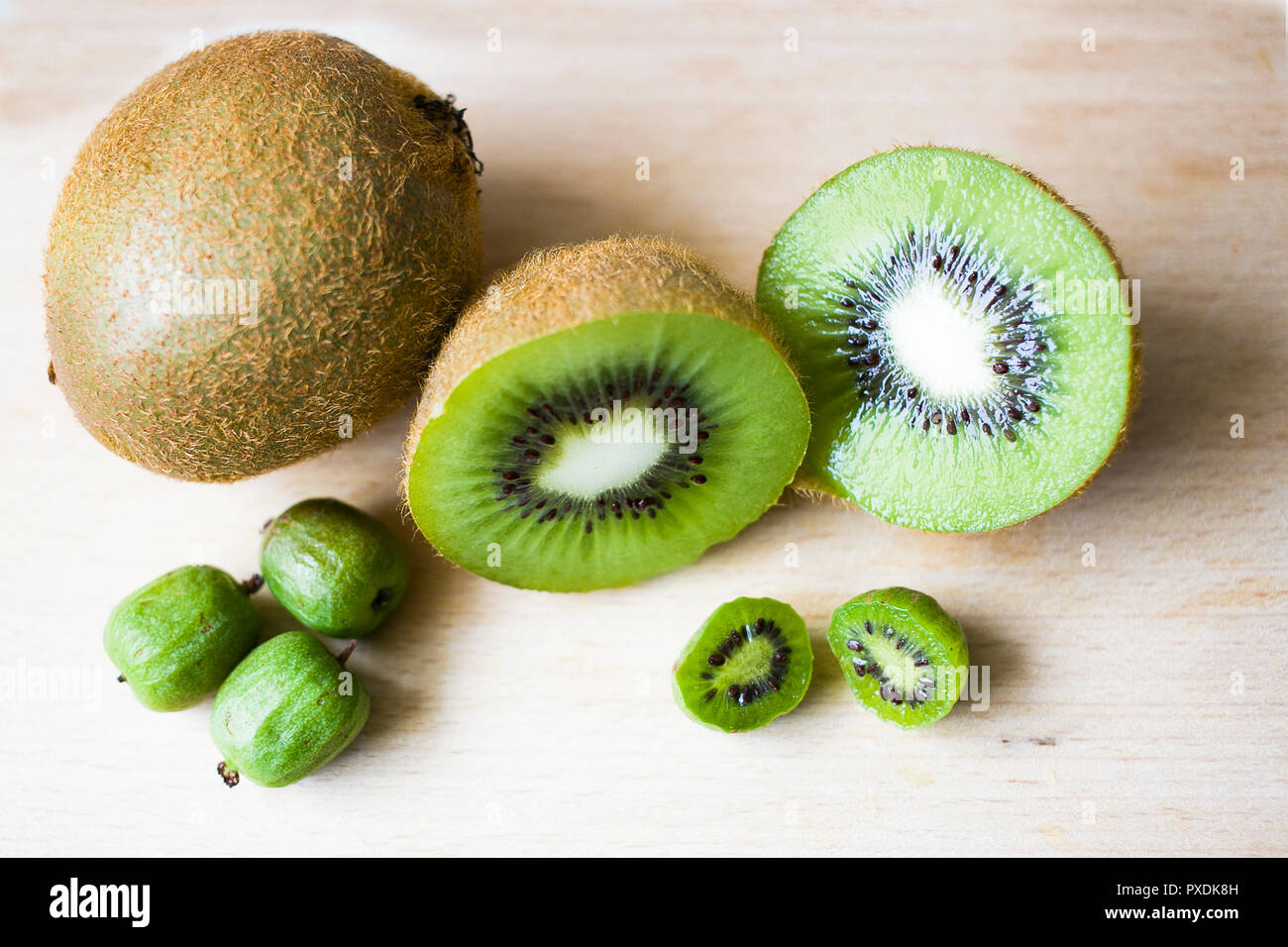 Mini Kiwi High Resolution Stock Photography and Images - Alamy