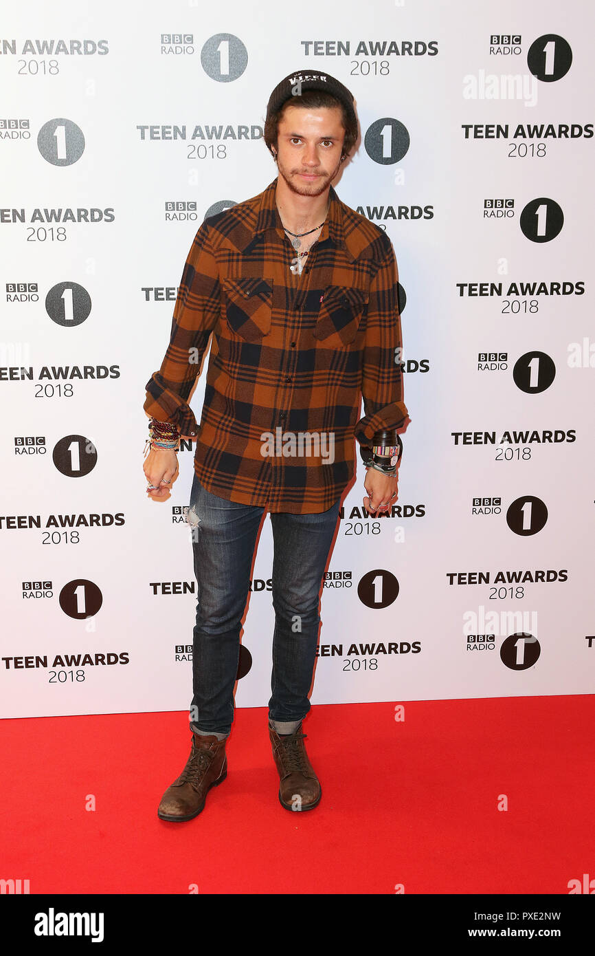 Ceallach Spellman (born 1995) pics foto Ceallach Spellman (born 1995)