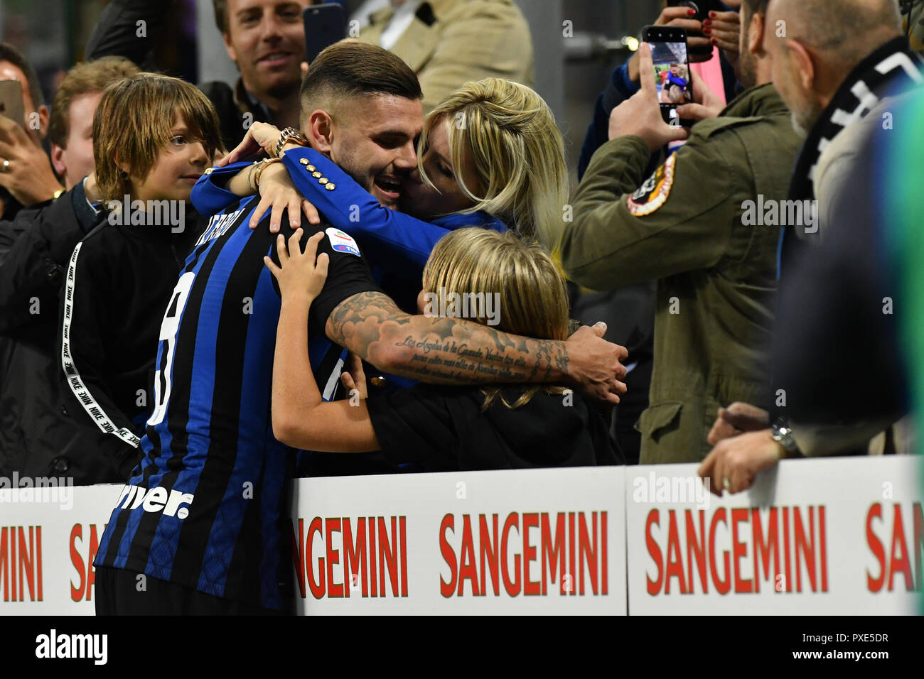 Milan, Italy. 21st October, 2018. Mauro Icardi of FC Internazionale of FC  Internazionale Milan celebrate a victory with Wanda Nara and sons at the  end of the serie A match between FC