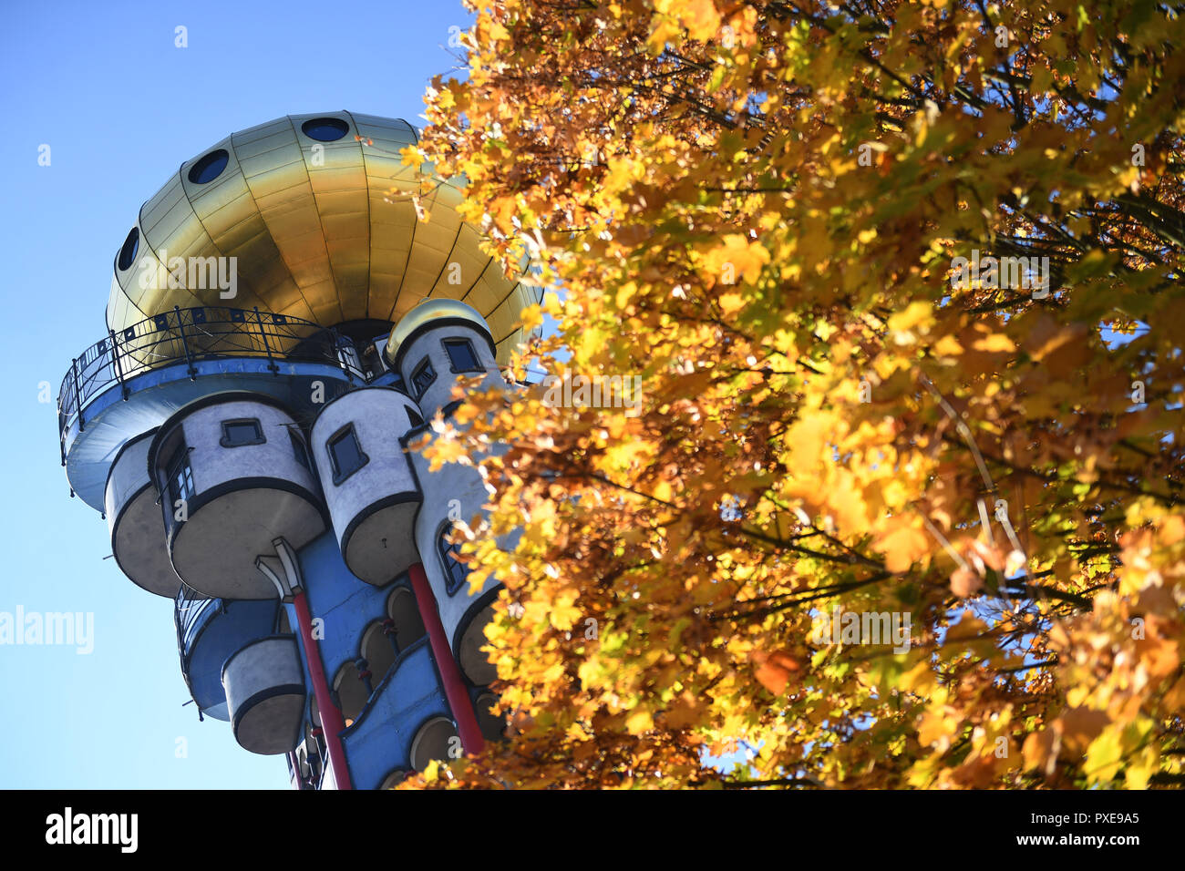 Kuchlbauer turm hi-res stock photography and images - Alamy