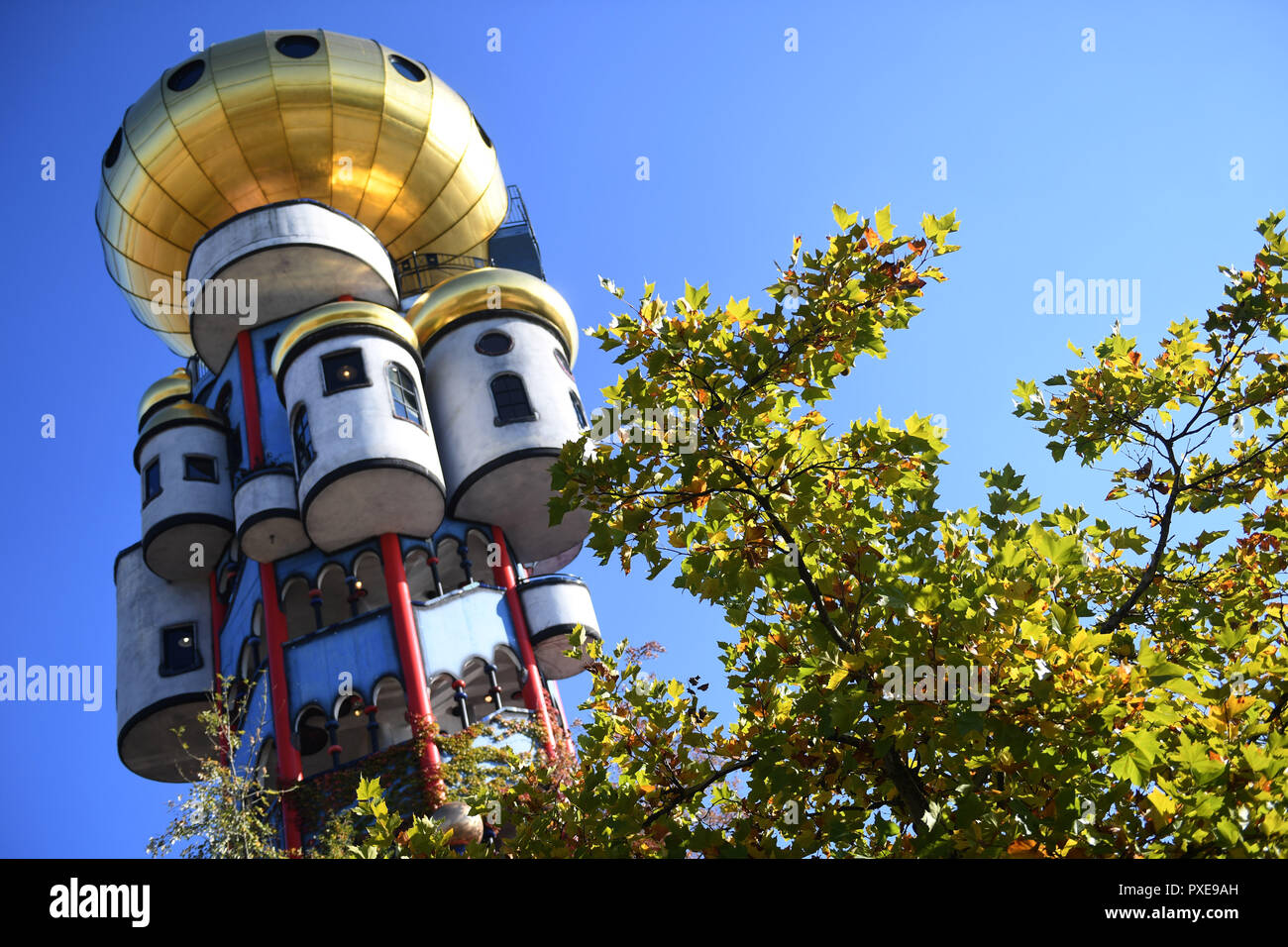 Kuchlbauer turm hi-res stock photography and images - Alamy